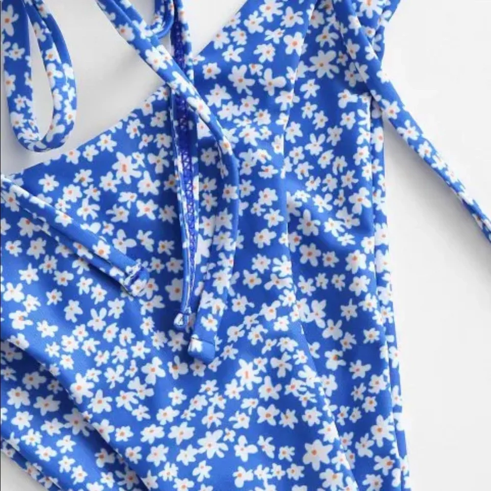 Floral tie front string bikini - Picture 6 of 10